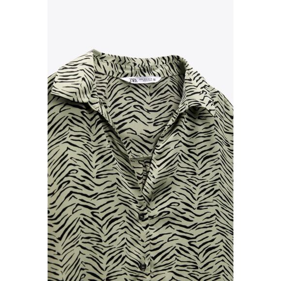 Zara Satin Oversized Animal Print Button Down Top - Picture 4 of 8